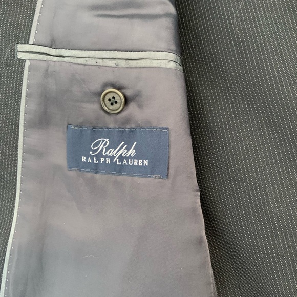 Ralph Lauren Dark Grey striped suit - Picture 4 of 7
